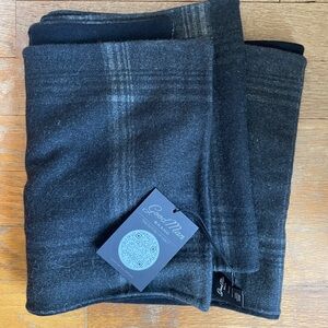 Good Man Brand Dark Gray Scarf